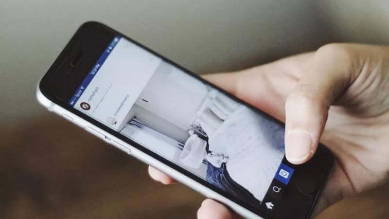 Χάσμα… γενεών για τους Έλληνες που χρησιμοποιούν το διαδίκτυο, τα smartphones και τα κοινωνικά δίκτυα- Τα εντυπωσιακά αποτελέσματα παγκόσμιας έρευνας