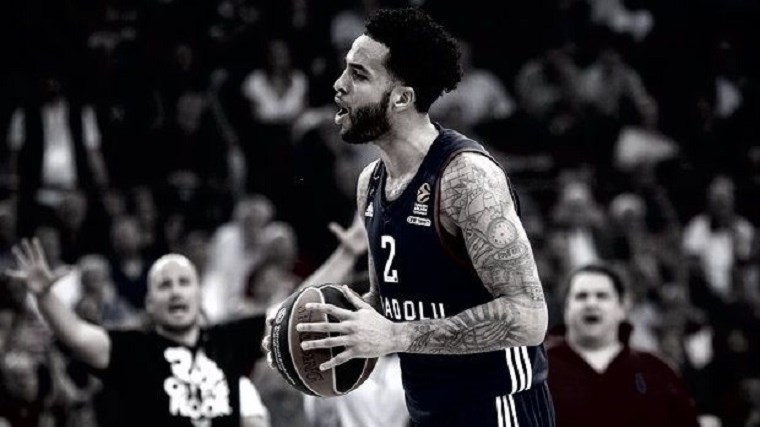 Aνατροπή στον θάνατο του Τάιλερ Χάνεϊκατ – Φέρεται να αυτοκτόνησε λέει τώρα η αστυνομία του Λος Άντζελες