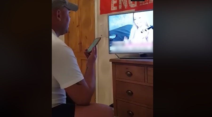 Η παράνοια του Μουντιάλ χτύπησε ξανά τους Άγγλους – Τηλεφώνησε σε adult channel και φώναζε… it’s coming home