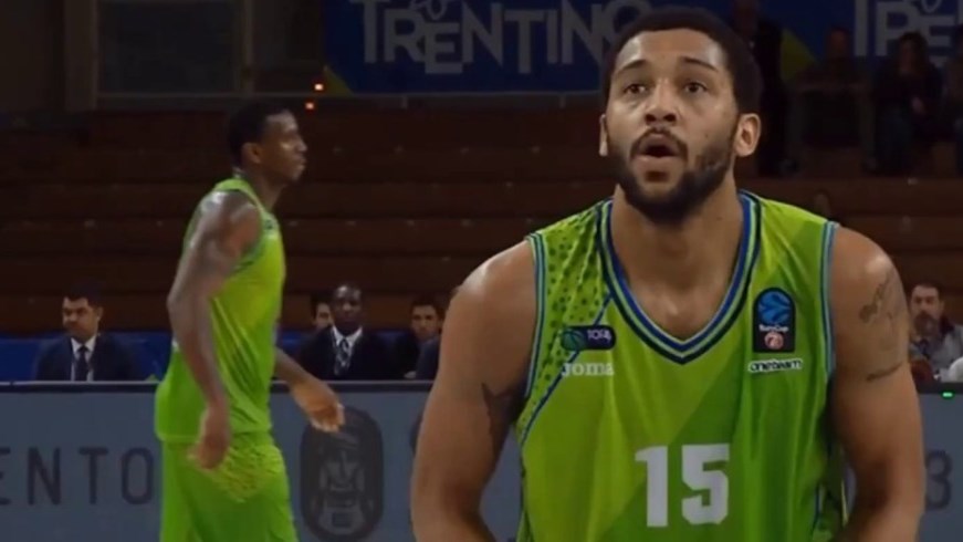 “Τσεκάρει” τον Χένρι ο Ολυμπιακός