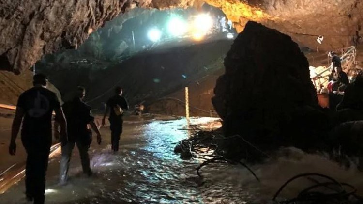 Τι είναι η νόσος των σπηλαίων από την οποία κινδυνεύουν οι 12 μαθητές στην Ταϊλάνδη