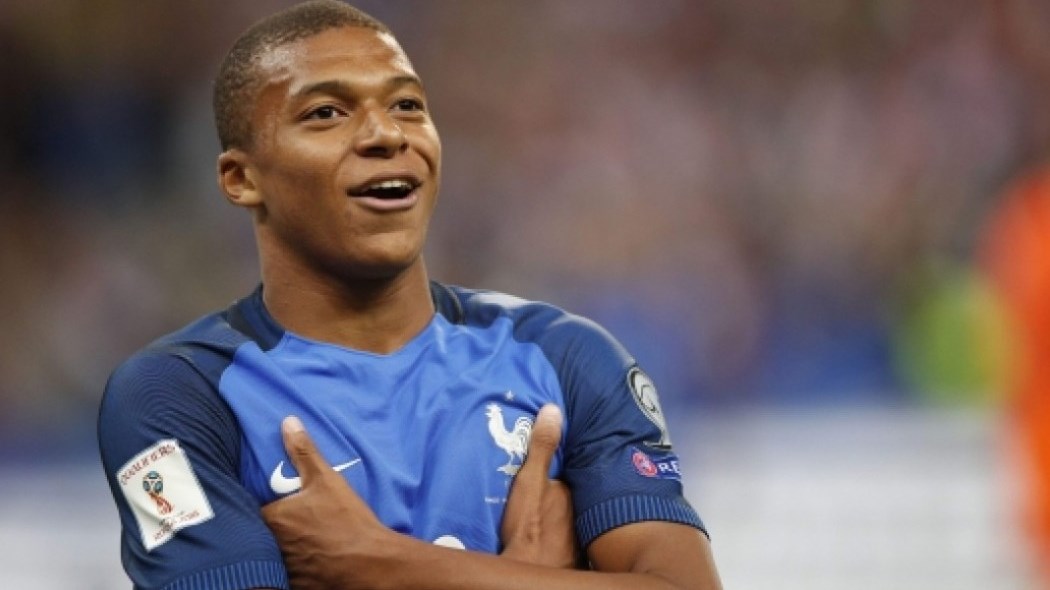 Αυτή είναι ατάκα – Μπαπέ: Δεν με νοιάζει η Χρυσή Μπάλα, θέλω να κοιμηθώ με…