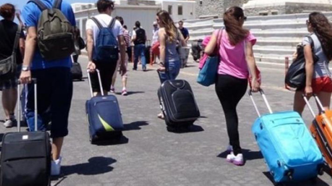 Αυτοί είναι οι 742 πάροχοι καταλυμάτων στον Κοινωνικό Τουρισμό (ΟΑΕΔ)