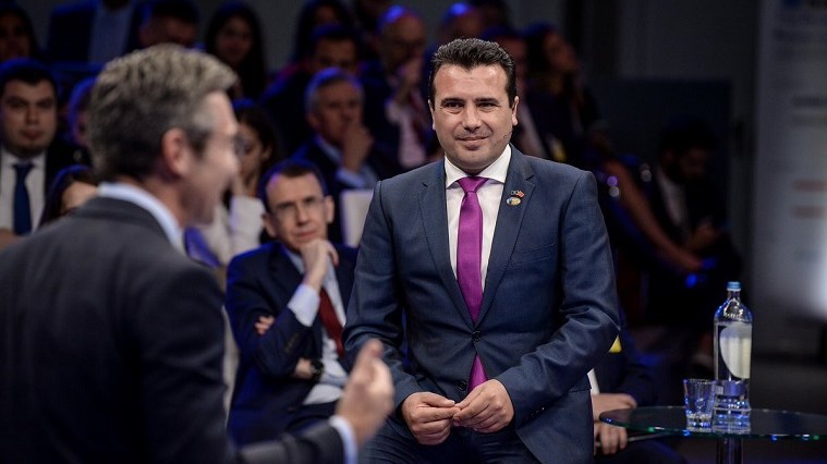 Ο Ζάεφ πανηγυρίζει: Η Δημοκρατία της Μακεδονίας στην οικογένεια του ΝΑΤΟ- ΦΩΤΟ
