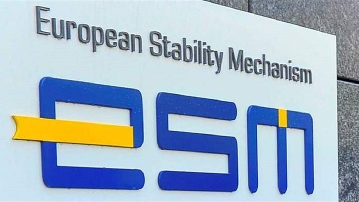Εγκρίθηκε επί της αρχής η εκταμίευση της δόσης των 15 δισ. ευρώ προς την Ελλάδα από τον ESM