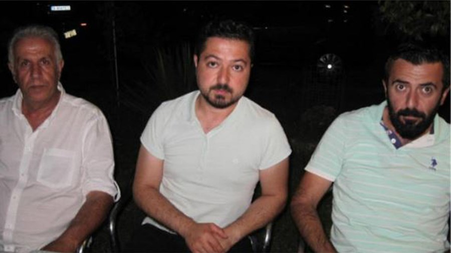 Αυτά είναι τα μέλη του τουρκικού συνεργείου που ισχυρίζονται ότι συνελήφθησαν στην Αλεξανδρούπολη- Για τυπικό έλεγχο κάνουν λόγο οι ελληνικές Αρχές