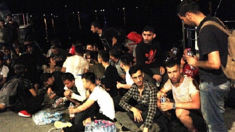 Εντόπισαν ιστιοφόρο γεμάτο μετανάστες ανοιχτά της Λευκάδας – ΦΩΤΟ