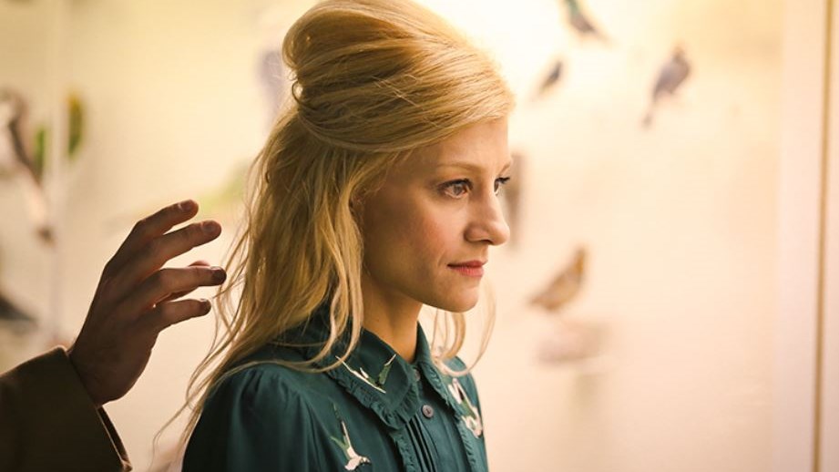 Η Πολυξένη Μυλωνά με…Μάτια ερμητικά κλειστά