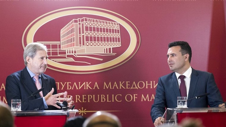 Ο Χαν στους Σκοπιανούς: Έχετε ραντεβού με την ιστορία