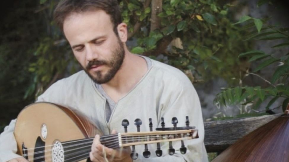 Πενθεί η Κρήτη – Έφυγε από τη ζωή σε ηλικία 40 ετών ο μουσικός Γιώργος Μαυρομανωλάκης