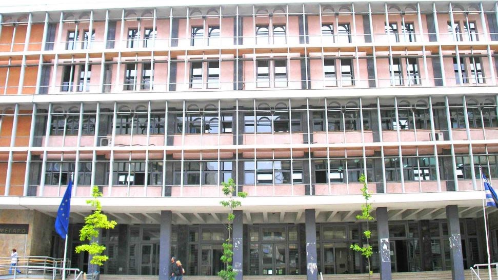 Το Πρωτοδικείο απέρριψε το αίτημα προσωρινής διαταγής για 478 συμβασιούχους του κεντρικού δήμου Θεσσαλονίκης
