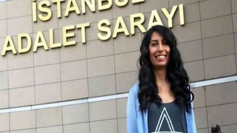 Δημοσιογράφος καταδικάστηκε σε φυλάκιση 27 μηνών στην Τουρκία