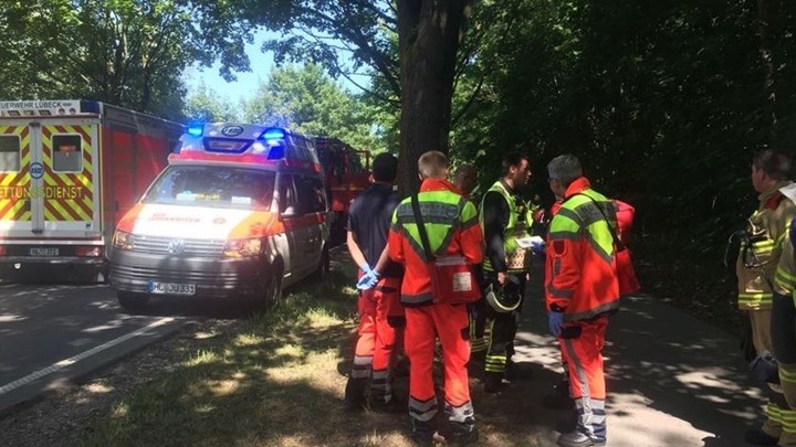 Άνδρας επιτέθηκε με μαχαίρι σε επιβάτες λεωφορείου στη Γερμανία – 14 τραυματίες – ΦΩΤΟ