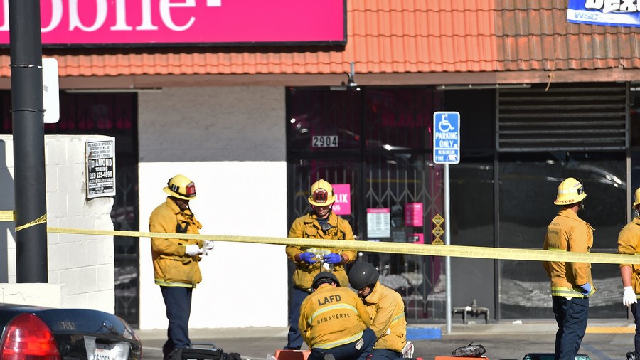 Λος Άντζελες – Συνελήφθη ο ένοπλος που ήταν οχυρωμένος σε κατάστημα τροφίμων – Μία γυναίκα νεκρή – ΒΙΝΤΕΟ