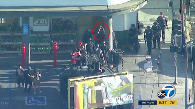 Αιματηρή ομηρία σε σούπερ μάρκετ στο Λος Άντζελες – Μία νεκρή – ΦΩΤΟ – ΒΙΝΤΕΟ