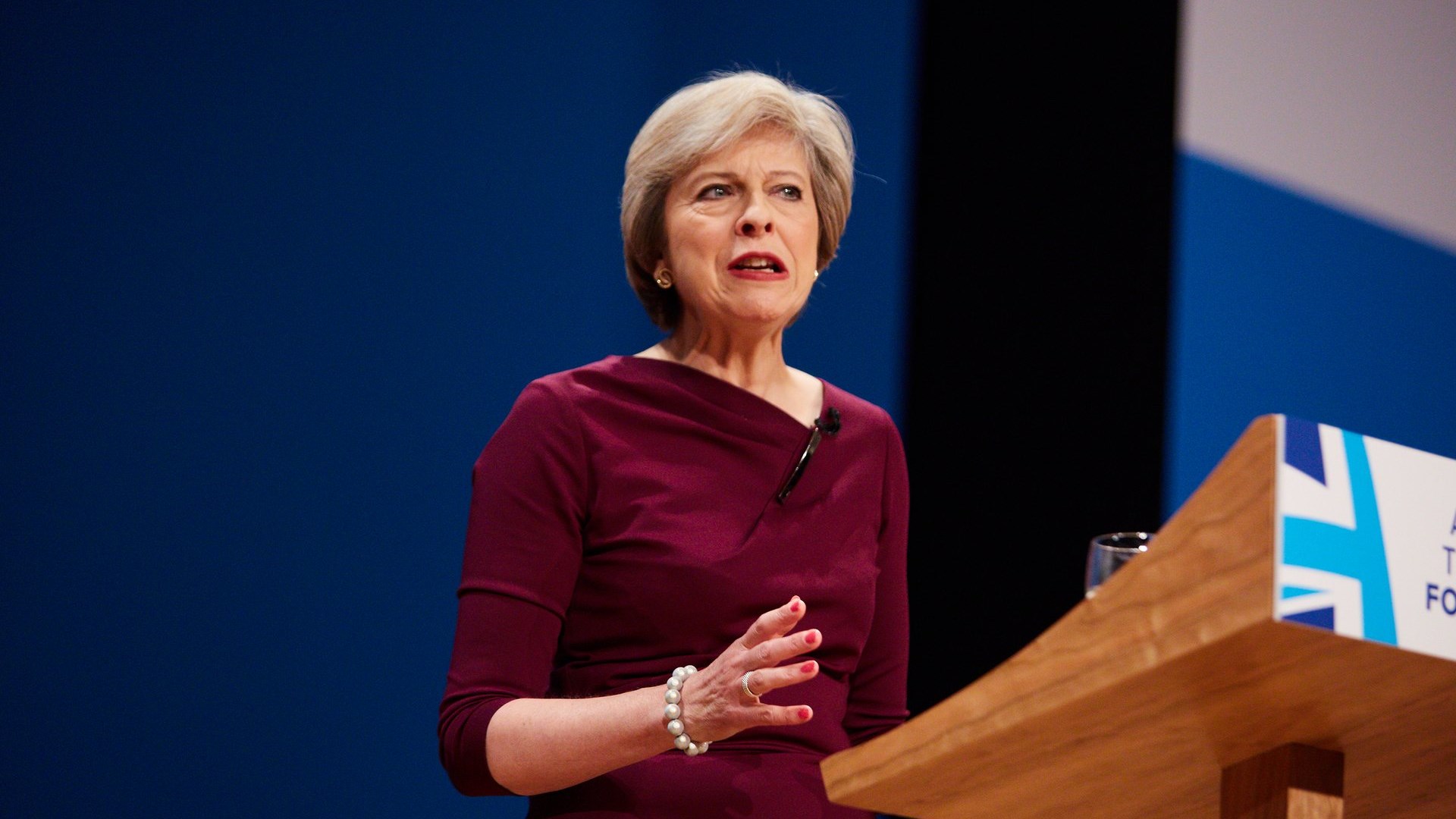 Απορρίπτουν οι Βρετανοί τα σχέδια της Τερέζα Μέι για το Brexit