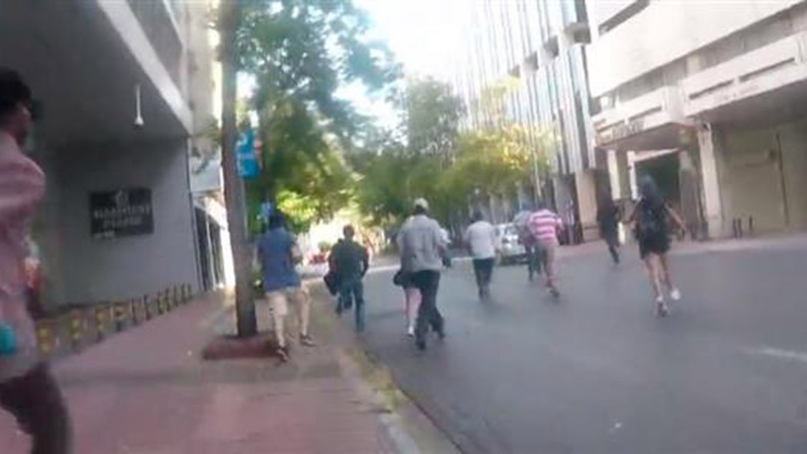 ΒΙΝΤΕΟ από την επίθεση του Ρουβίκωνα στο υπουργείο Εξωτερικών