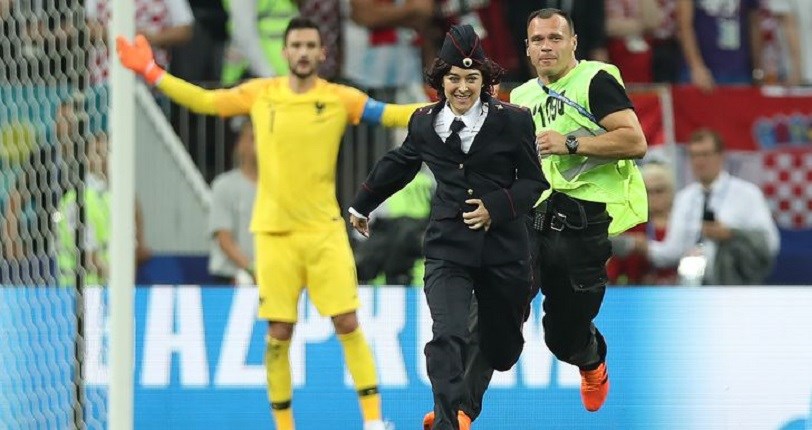 Νόμιμες οι συλλήψεις των Pussy Riot για την εισβολή στον αγωνιστικό χώρο