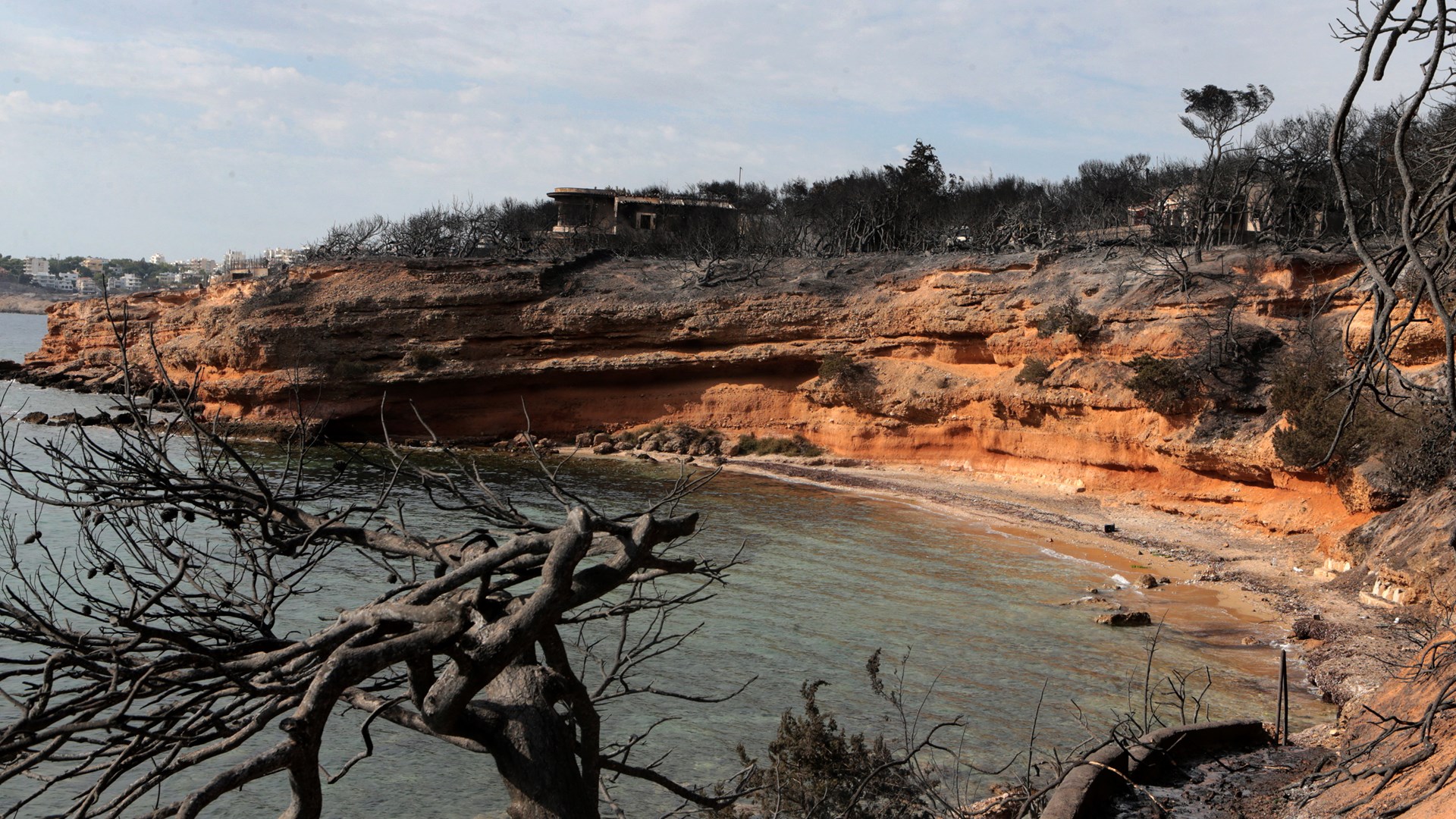 Νεκρός εντοπίστηκε άνδρας στη θαλάσσια περιοχή της Αρτέμιδας