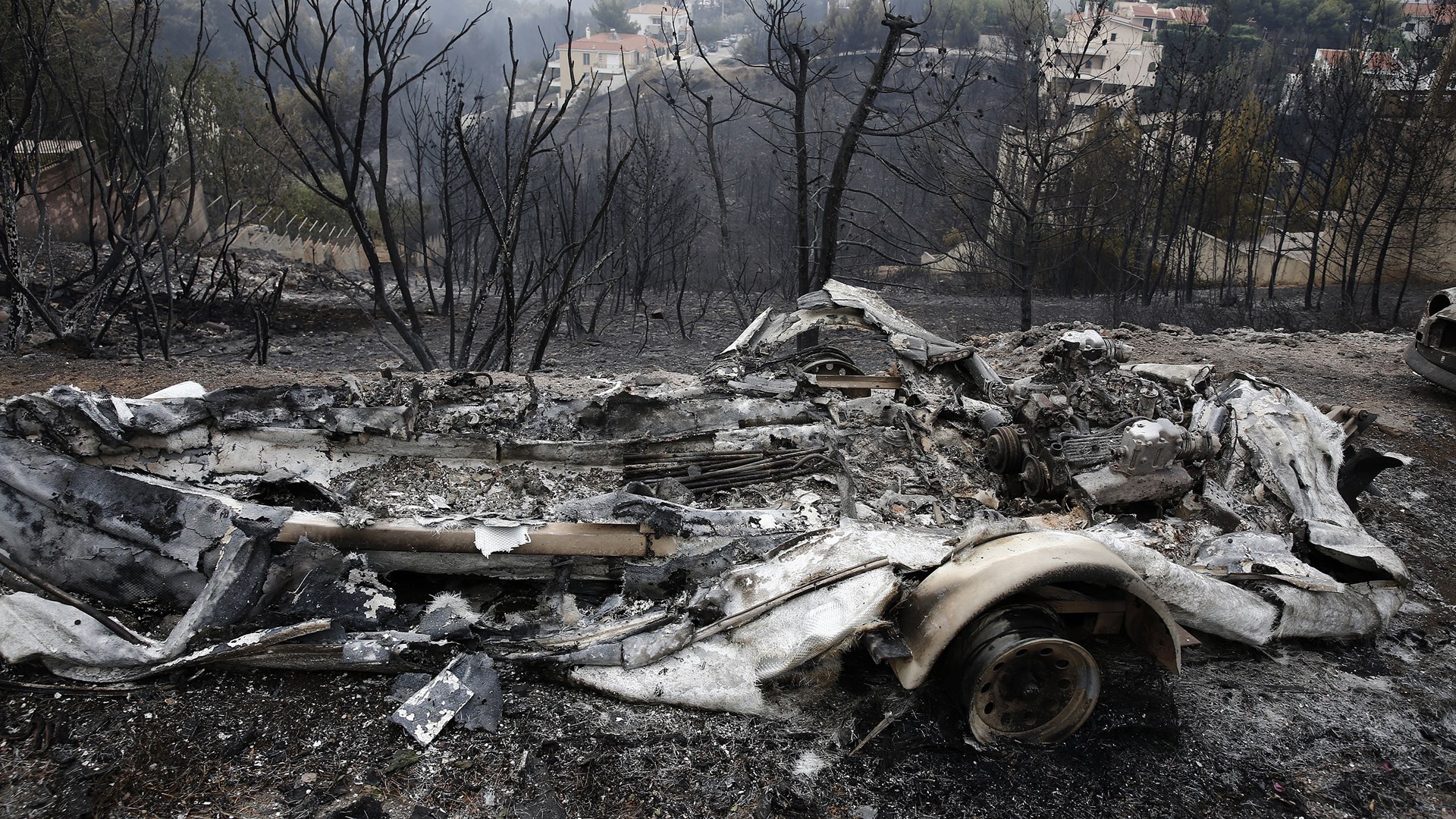 Δήμαρχος Ραφήνας: Οι νεκροί έχουν ξεπεράσει τους 60 – ΒΙΝΤΕΟ