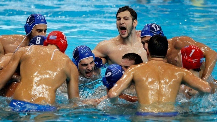 Για τα θύματα της τραγωδίας παίζουν οι Εθνικές πόλο