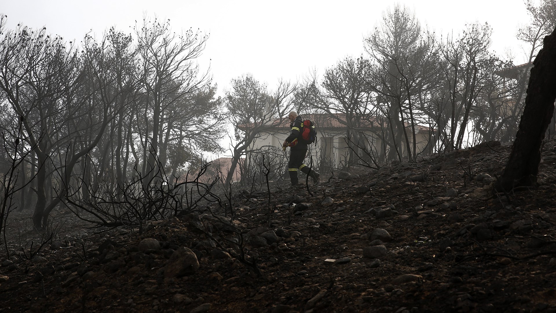 Αναζητούν στρατιωτικούς που είναι μόνιμοι κάτοικοι στις πληγείσες περιοχές