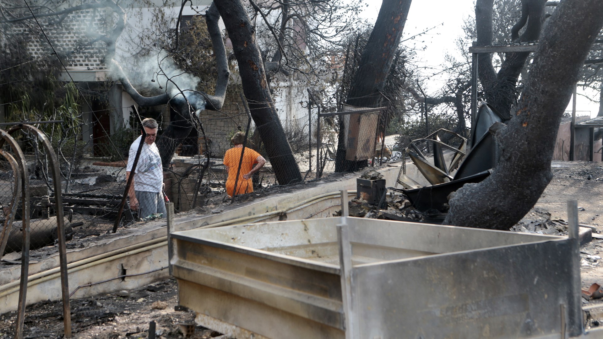 Πρώτο θέμα στον ξένο Τύπο οι φονικές πυρκαγιές στην Αττική