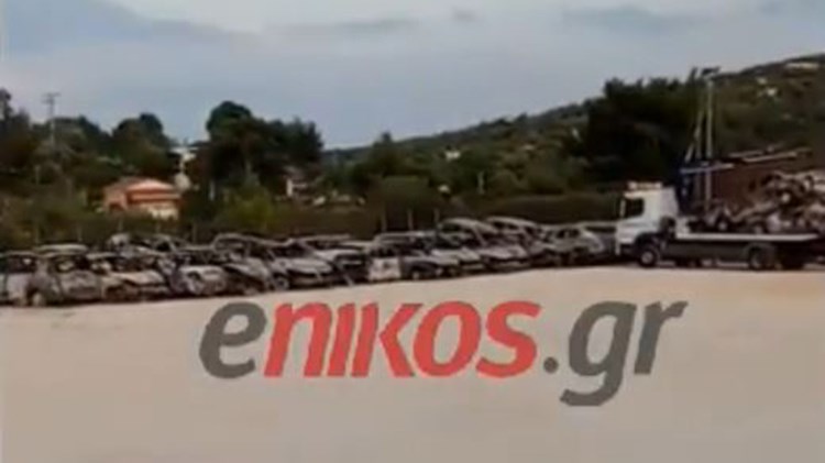 Σε νεκροταφείο αυτοκίνητων έχει μετατραπεί το γήπεδο της Ραφήνας – ΒΙΝΤΕΟ αναγνώστη
