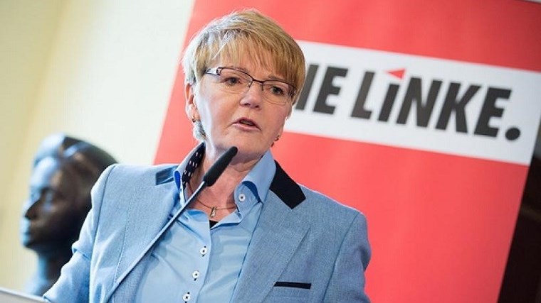 Μήνυμα στήριξης από την πρόεδρο της ευρωομάδας της Αριστεράς στον Πρωθυπουργό