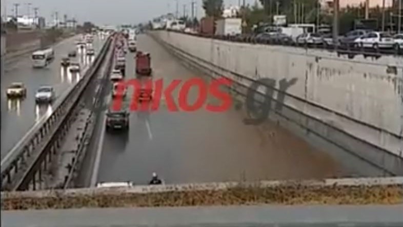 Μποτιλιάρισμα στην Εθνική Οδό στο ύψος της Κηφισιάς – ΒΙΝΤΕΟ – ΦΩΤΟ αναγνώστη