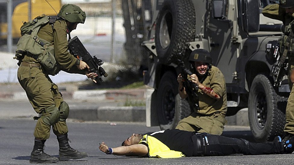 Παλαιστίνιος επιτέθηκε με μαχαίρι σε τρεις Ισραηλινούς – Νεκρός ένας εξ αυτών