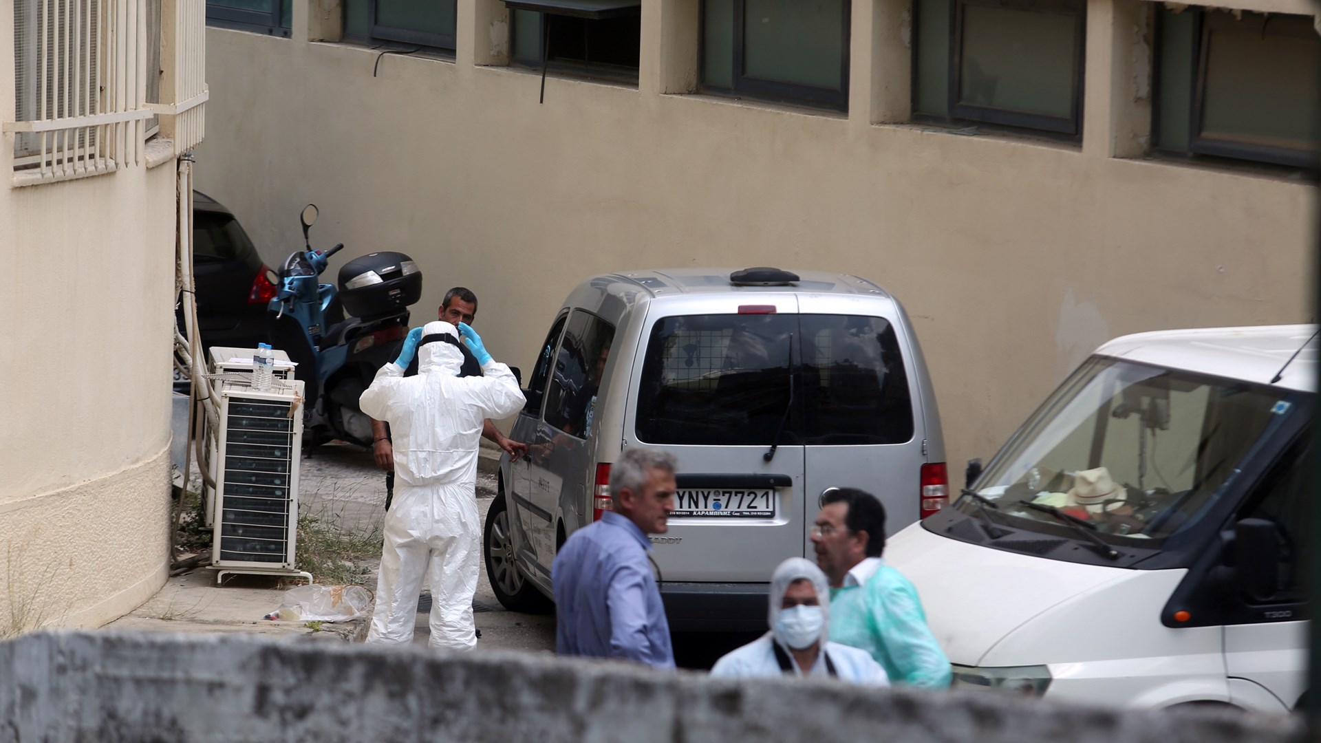 Συγκλονίζει ο ιατροδικαστής Μπογιόκας για τους νεκρούς από τη φωτιά: Έφυγαν σαν μάρτυρες…