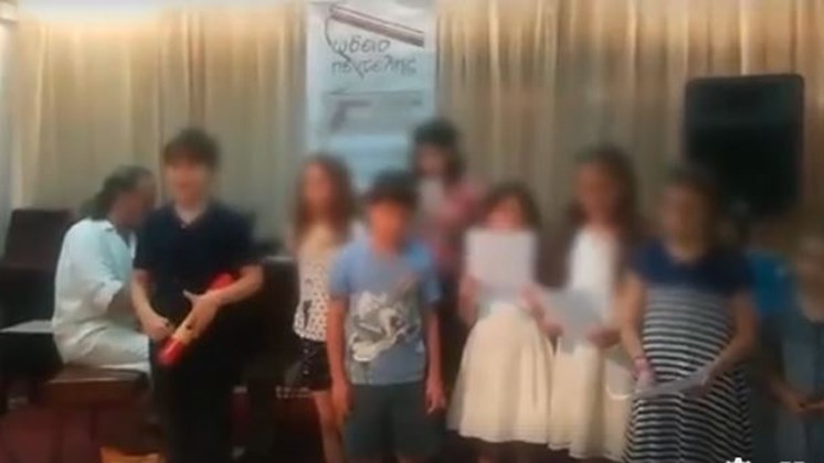 Το συγκλονιστικό ”αντίο” της Αλίκης Τουρναβίτη στον πατέρα της – ΒΙΝΤΕΟ