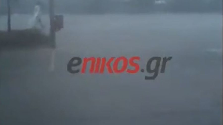 Καταρρακτώδης βροχή στο Μαρκόπουλο – ΤΩΡΑ – ΒΙΝΤΕΟ αναγνώστη