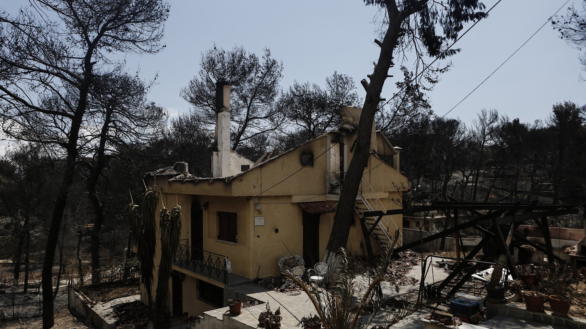 Νέα στοιχεία για την αιτία που προκάλεσε τη φονική πυρκαγιά στην Ανατολική Αττική- Ποιοι μιλούν για εμπρησμό από αμέλεια ιδιώτη