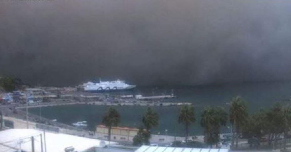 Το λιμάνι της Ραφήνας την ώρα της φονικής πυρκαγιάς – ΦΩΤΟ