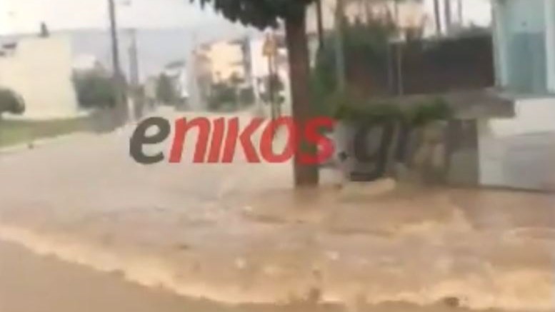 Χείμαρροι οι δρόμοι στα Άνω Λιόσια – ΒΙΝΤΕΟ αναγνώστη