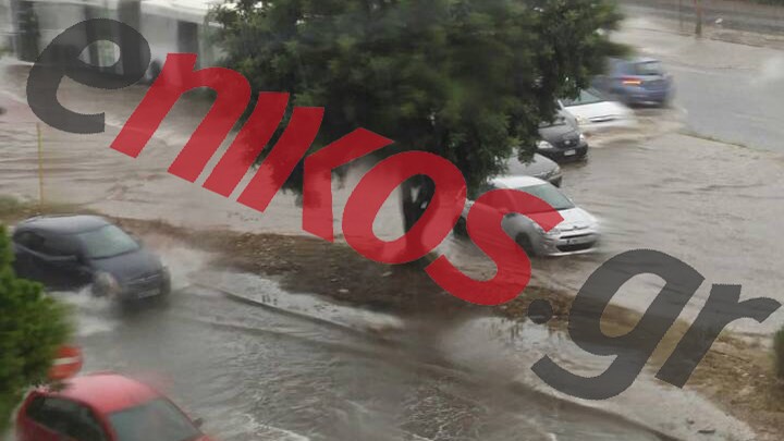 Αυτοκίνητα ακινητοποιήθηκαν στη Λεωφόρο Βουλιαγμένης – ΦΩΤΟ αναγνώστη