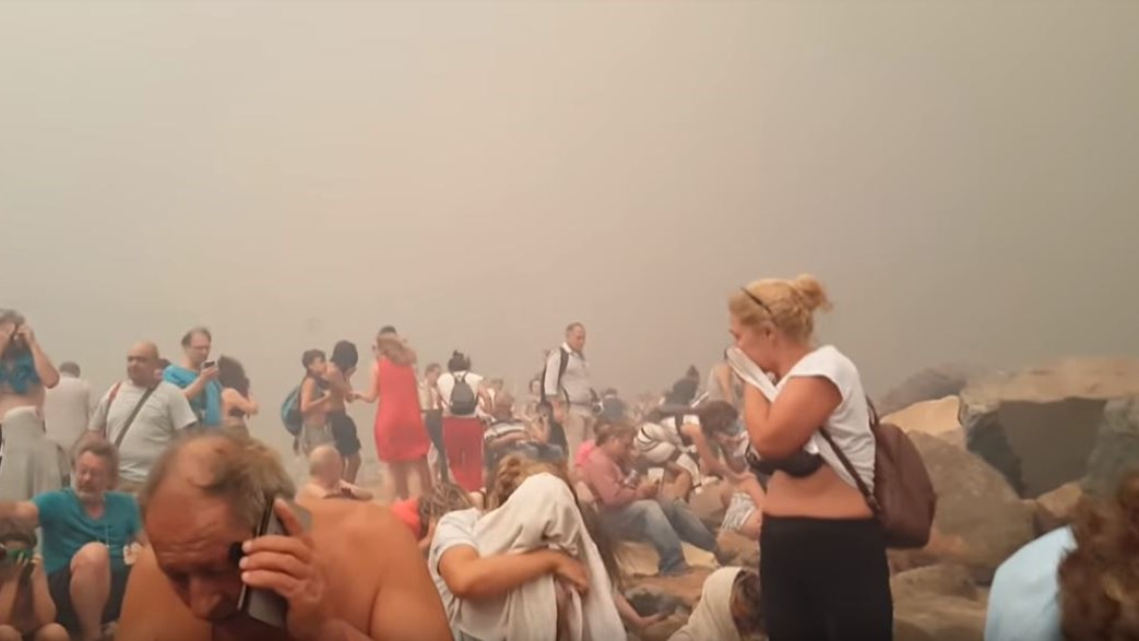 ΒΙΝΤΕΟ που κόβει την ανάσα από τη φονική πυρκαγιά στο Μάτι