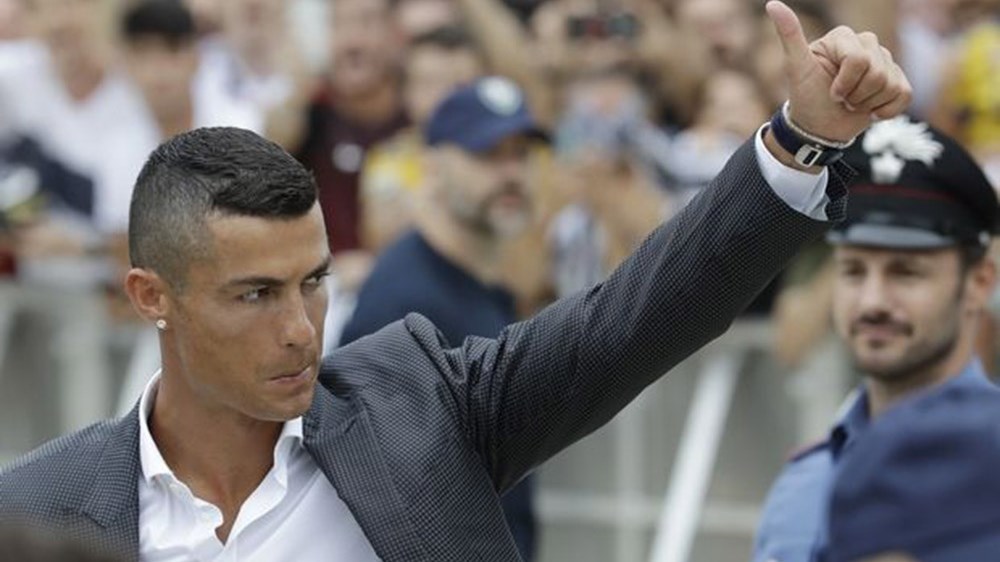 Στο Τορίνο για να ξεκινήσει προπονήσεις ο Κριστιάνο – ΒΙΝΤΕΟ