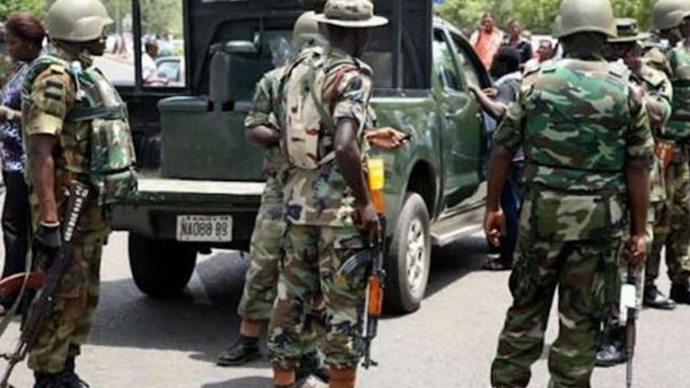 Η κυβέρνηση στη Νιγηρία κινητοποιεί την Πολεμική Αεροπορία και 1.000 άνδρες των σωμάτων ασφαλείας για την εγκληματικότητα