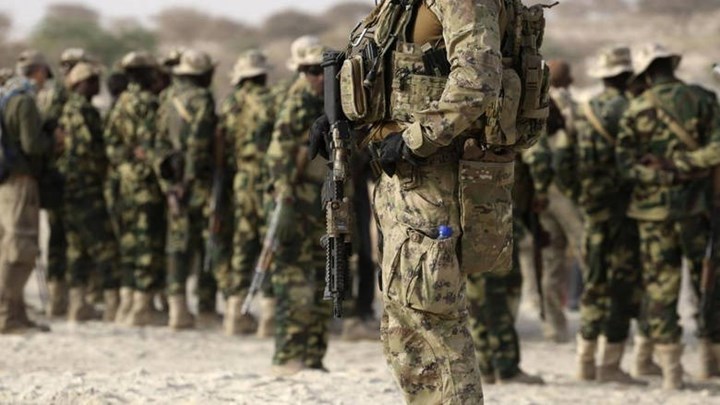 Έντεκα στρατιώτες και τρεις πολίτες σκοτώθηκαν σε επίθεση της Μπόκο Χαράμ