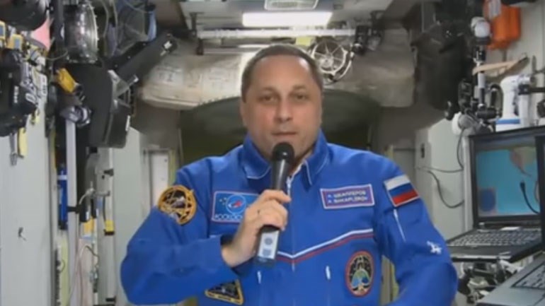 Μήνυμα συμπαράστασης στον ελληνικό λαό από Ρώσο κοσμοναύτη – ΒΙΝΤΕΟ