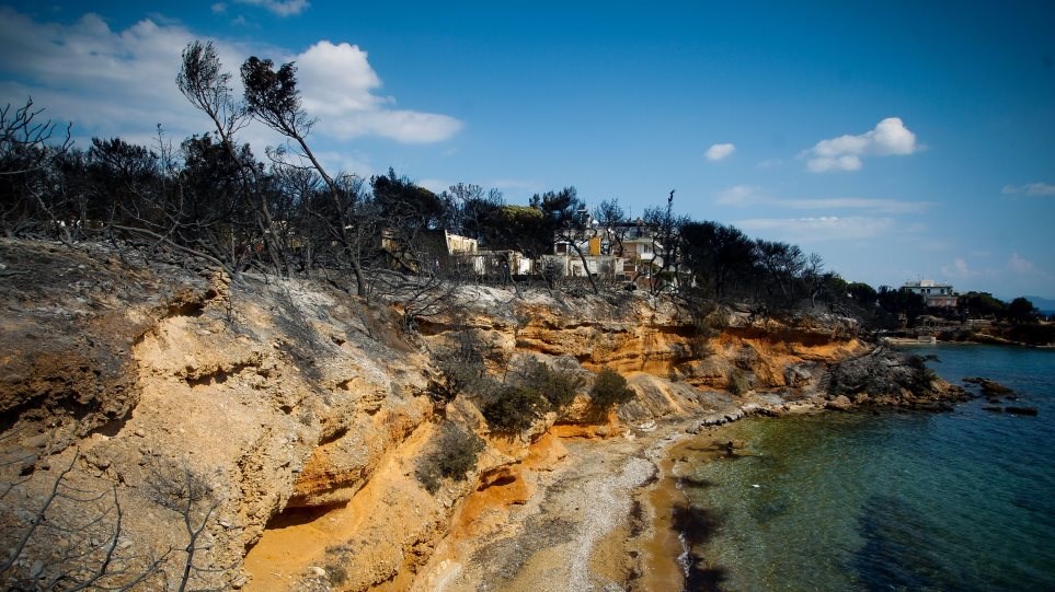 Βατραχάνθρωποι εντόπισαν σορό στο Κόκκινο Λιμανάκι