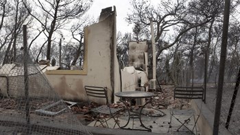 Νέες αποκαλύψεις για τις φονικές πυρκαγιές: “Είδαμε την πρώτη σορό περί τις 21:15”  αναφέρει στέλεχος της ΕΛ.ΑΣ.