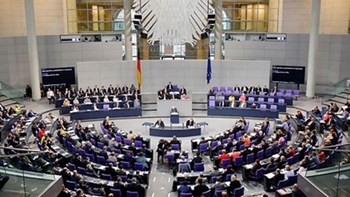 “Πράσινο φως” από το γερμανικό κοινοβούλιο για τη δόση των 15 δισ. ευρώ στην Ελλάδα