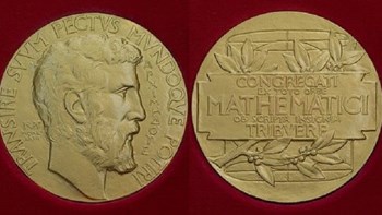 Έκλεψαν το Μετάλλιο Φιλντς από Κούρδο μαθηματικό λίγο μετά την απονομή – ΦΩΤΟ