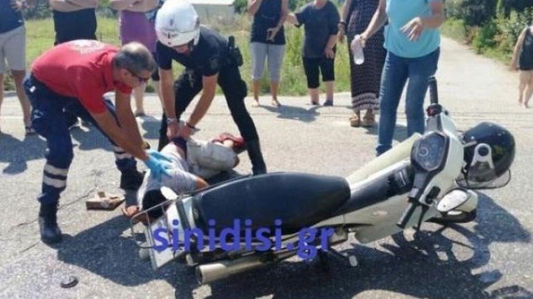 Ναύπακτος – Τραυματισμός δικυκλιστή σε τροχαίο – ΦΩΤΟ