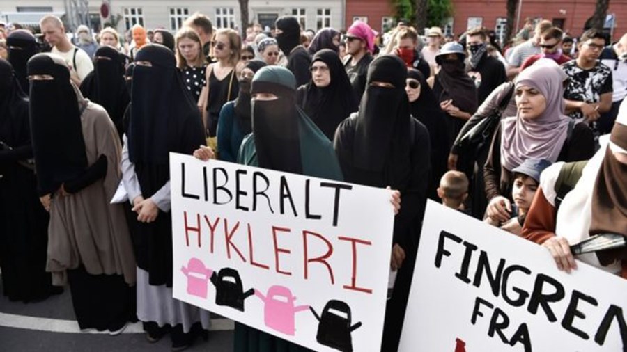 Πρόστιμο σε γυναίκα που φορούσε νικάμπ δημοσίως στη Δανία