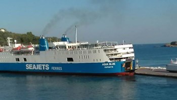 Πρόσκρουση πλοίου στο λιμάνι της Σκιάθου – Δεν αναφέρθηκαν τραυματισμοί